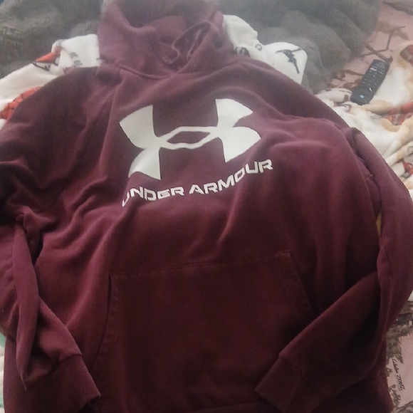 Under Armour Other - Under Armour Maroon Hoodie